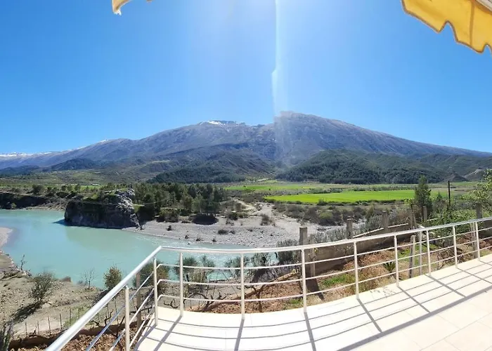 Pensionat Guri I Atos