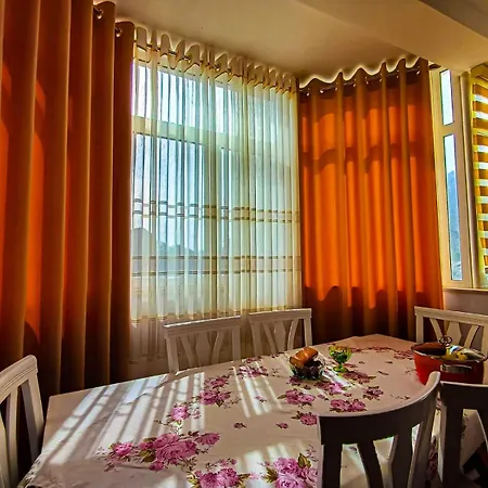 Guri I Atos Гостевой дом 3*