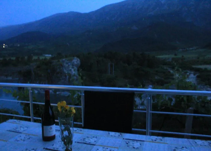 Guri I Atos 3* Përmet